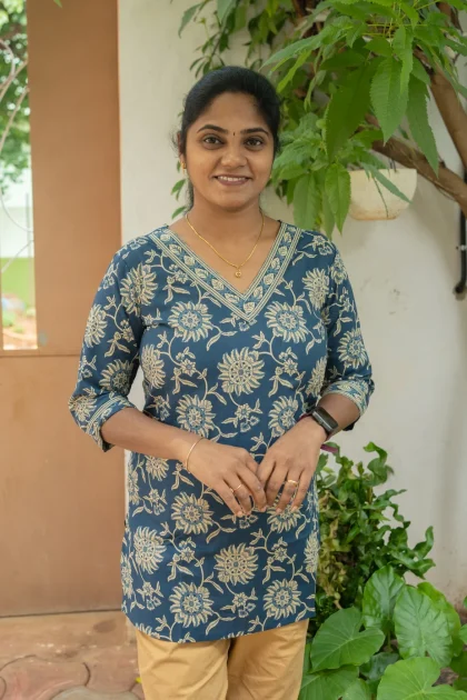 Cotton Straight V Neck Border Short Top Peacock Blue