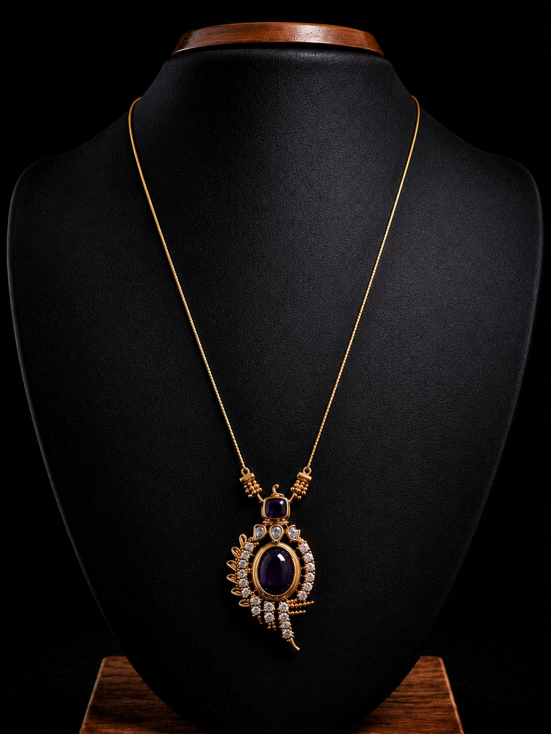 Parrot Purble Pendent - Image 2